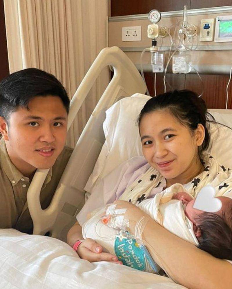 Instagram.com/zhrtiaraashilla